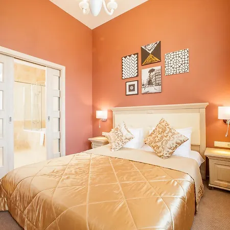 Mackintosh Hotel 3*
