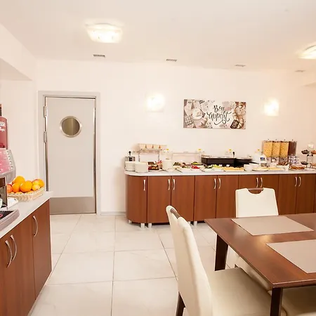 Mackintosh מלון 3*